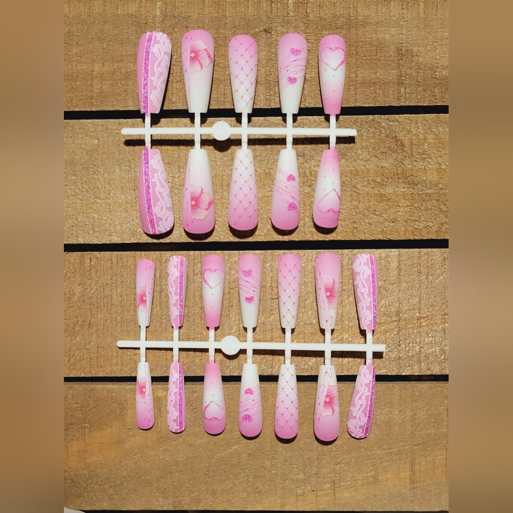 Boutique Press On Nails